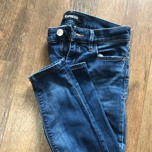 Express size 2S skinless ankle denim